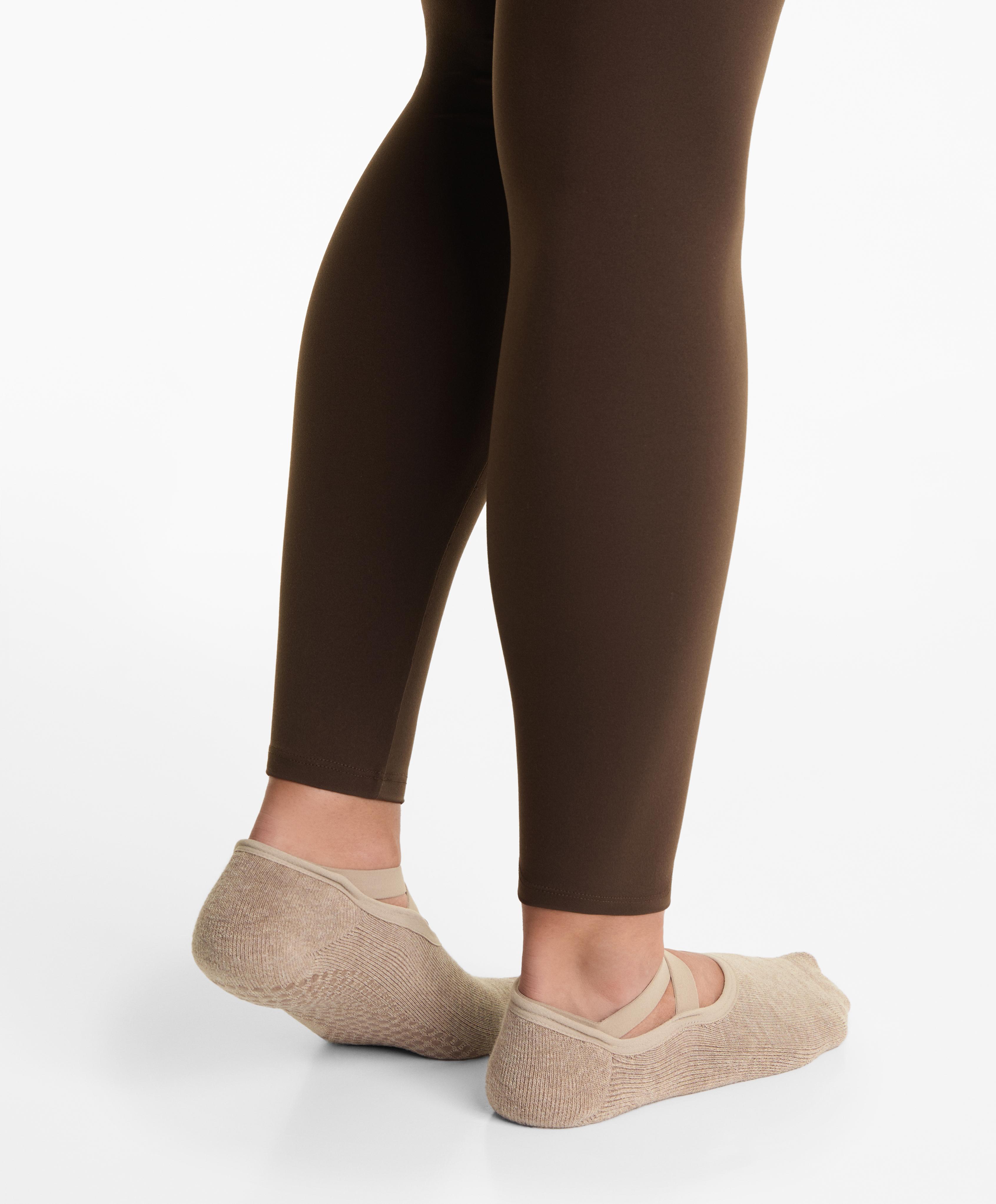 2 pairs of yoga and Pilates cotton-blend socks with cross straps and padding