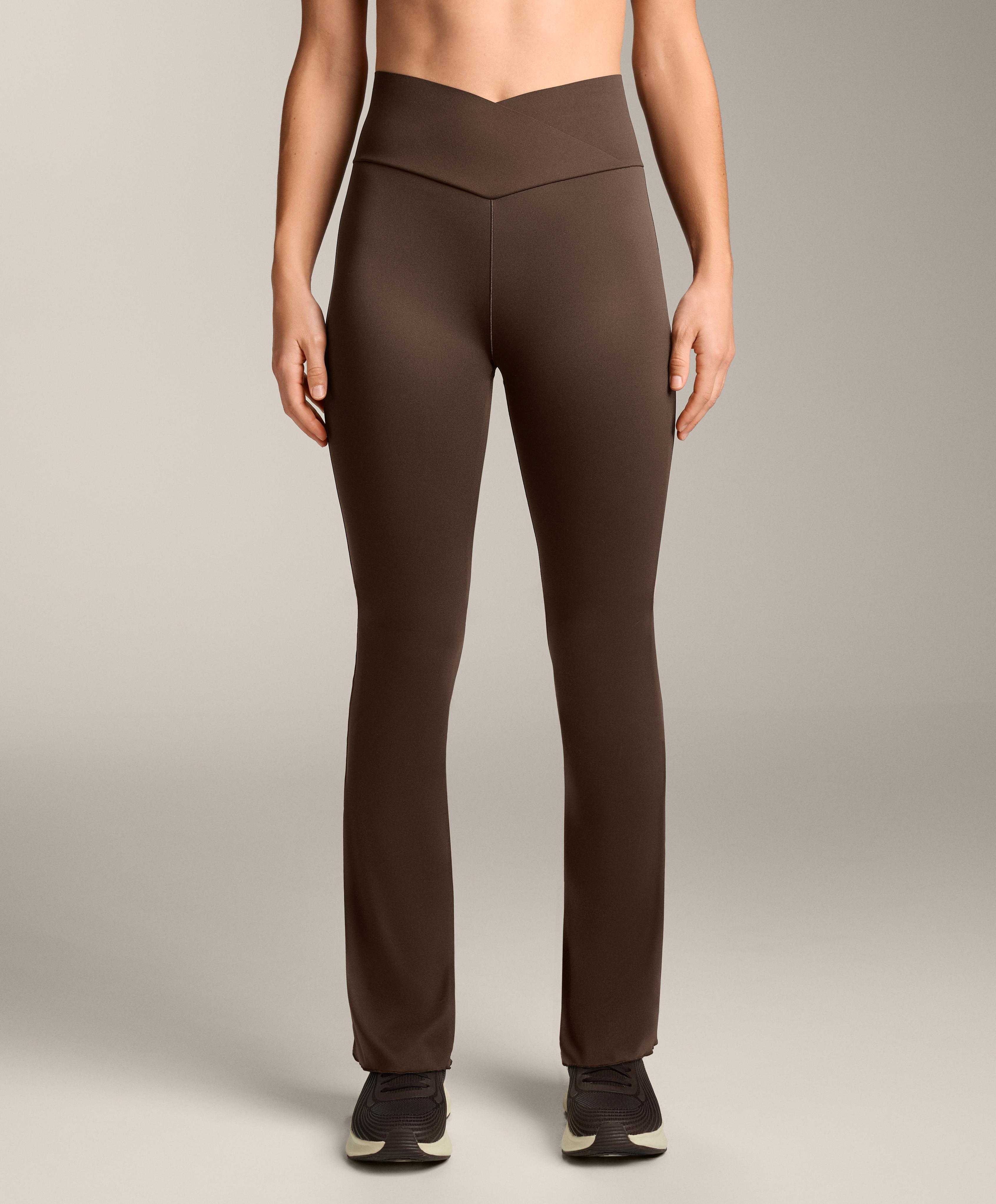 Perfect-adapt crossover V-waist flare trousers
