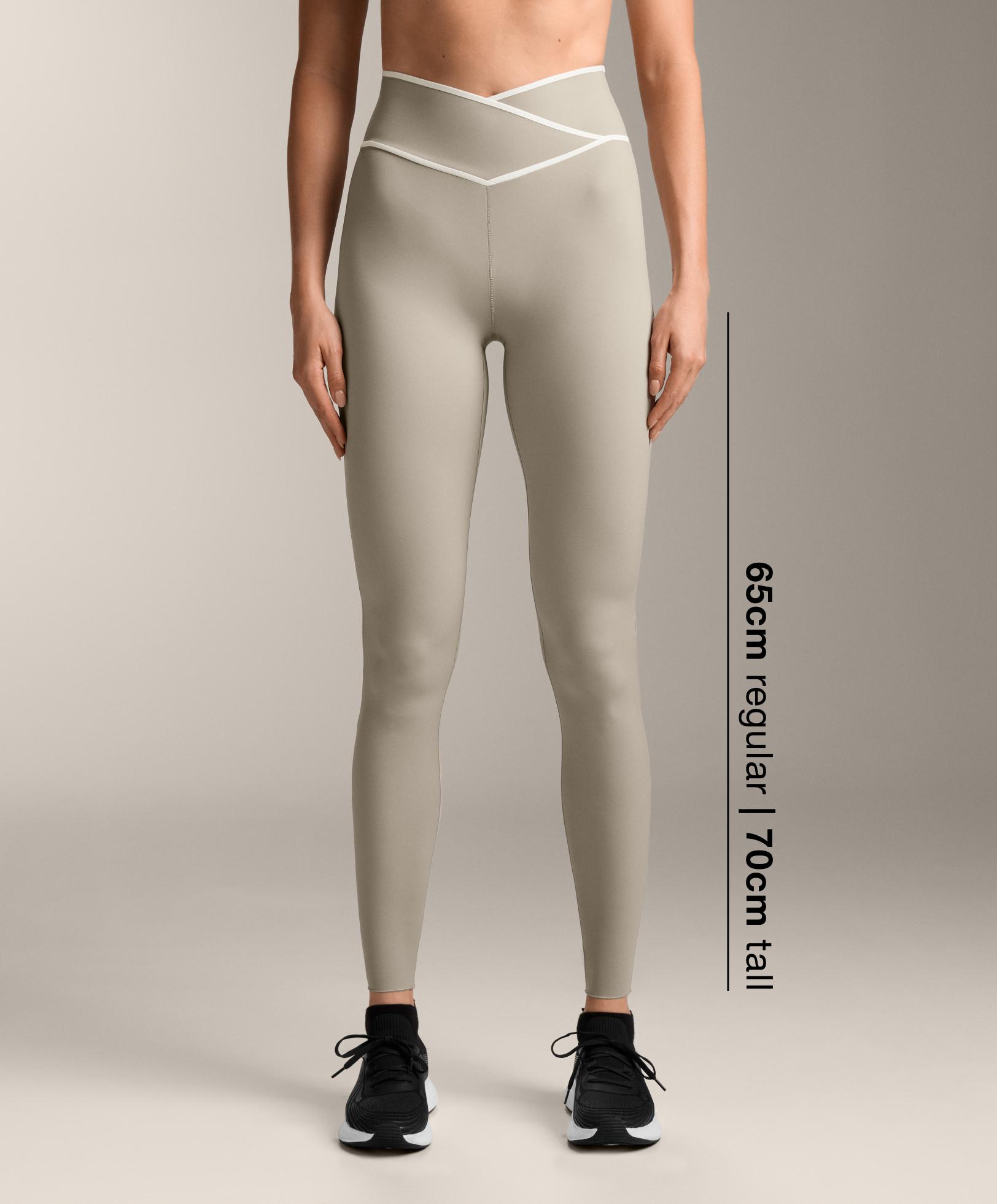 Perfect-adapt ankle-length leggings with crossover V-cut waist 10 Perfect-adapt ankle-length leggings with crossover V-cut waist