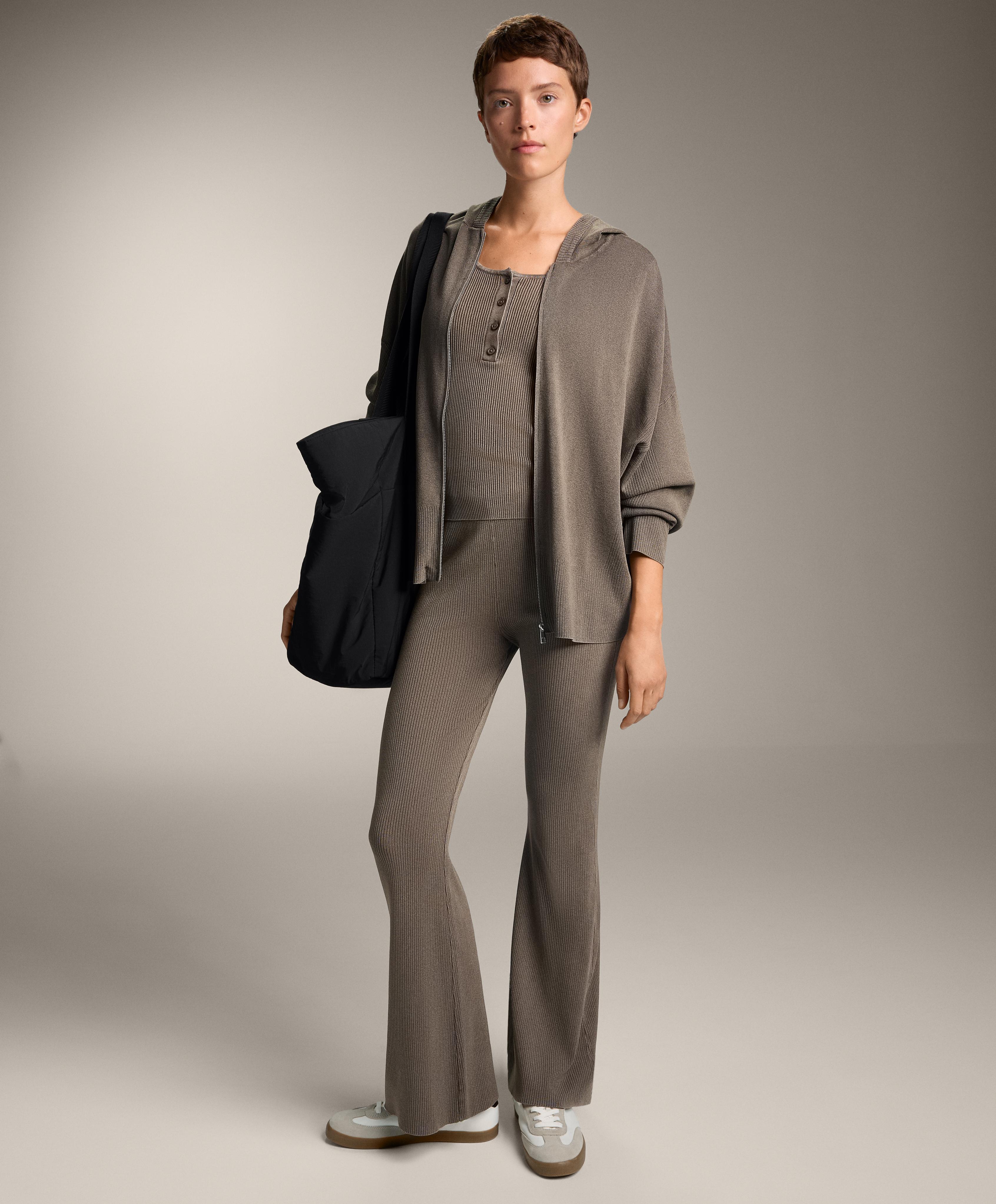 Flare knit rib trousers