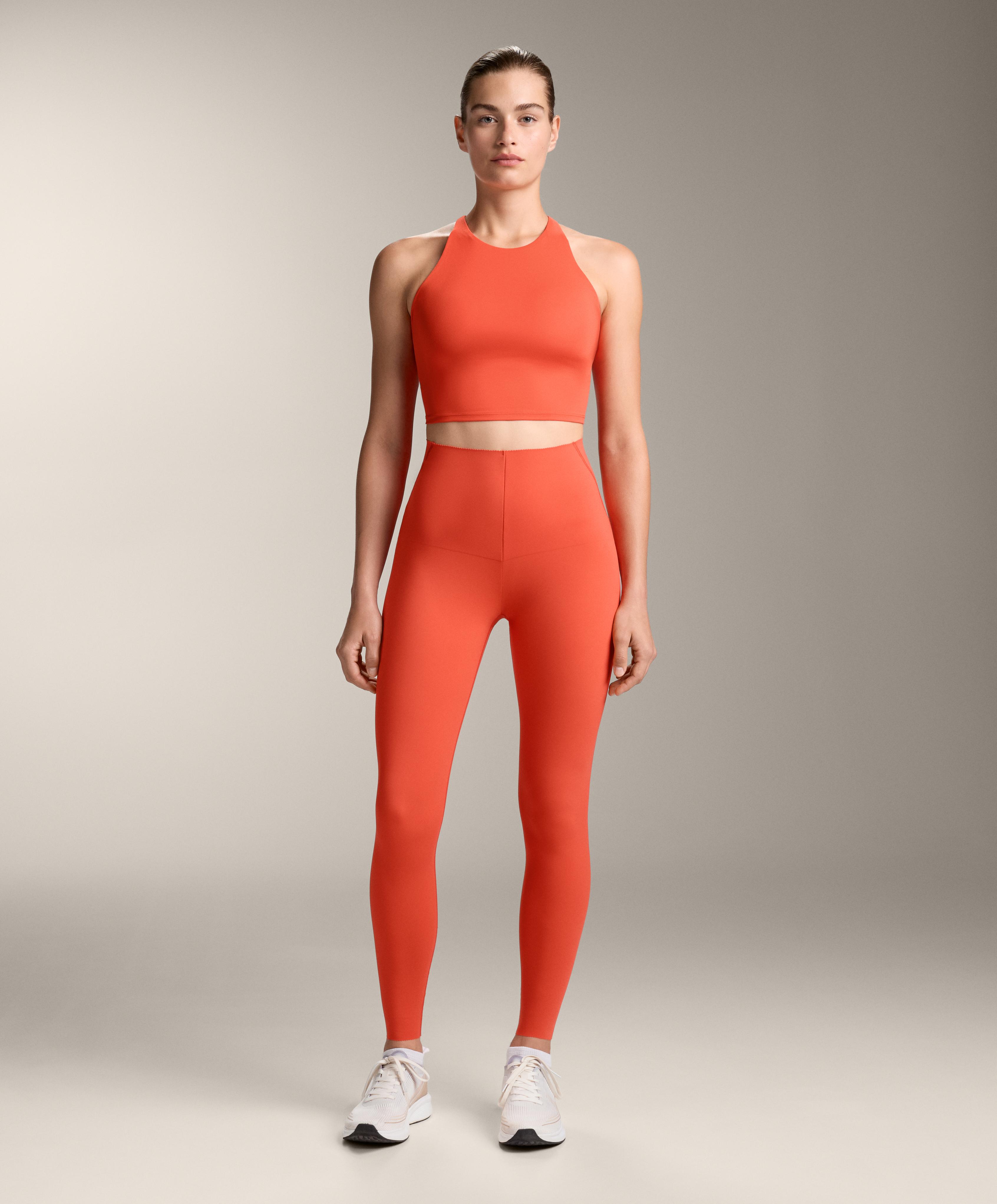 Orange compressive core control total look