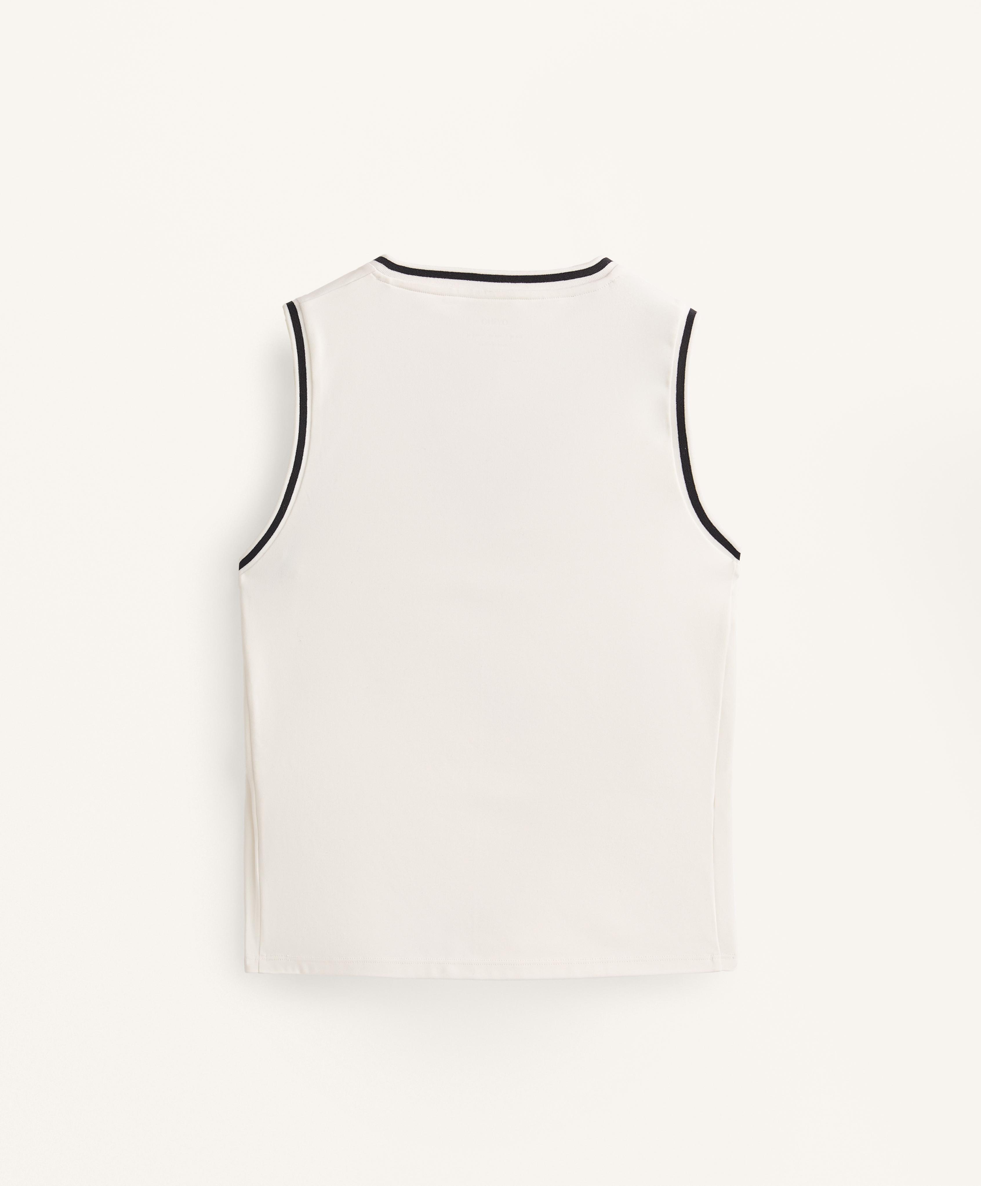 Sleeveless V-neck T-shirt