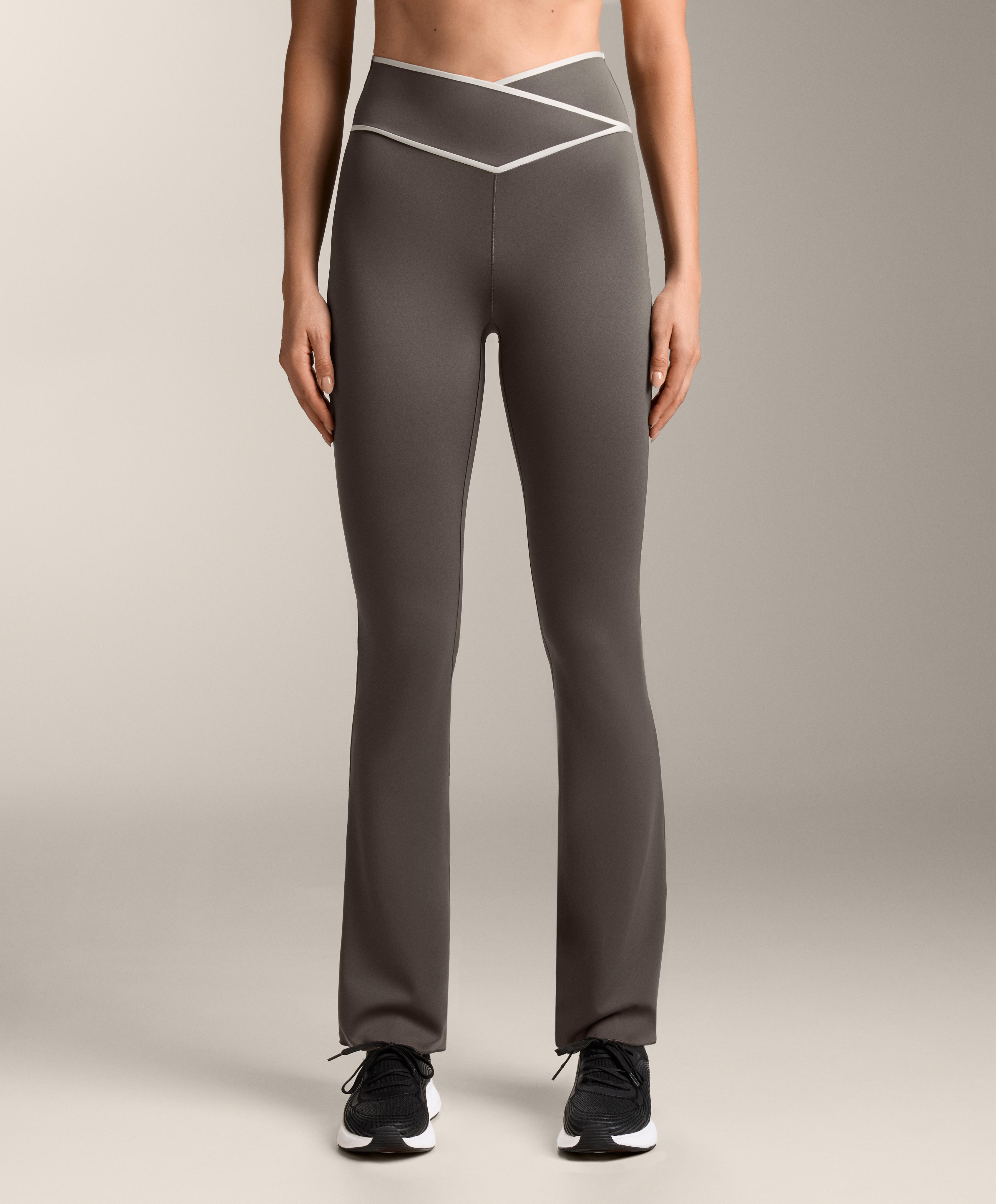 Perfect-adapt cross V-waist flare trousers