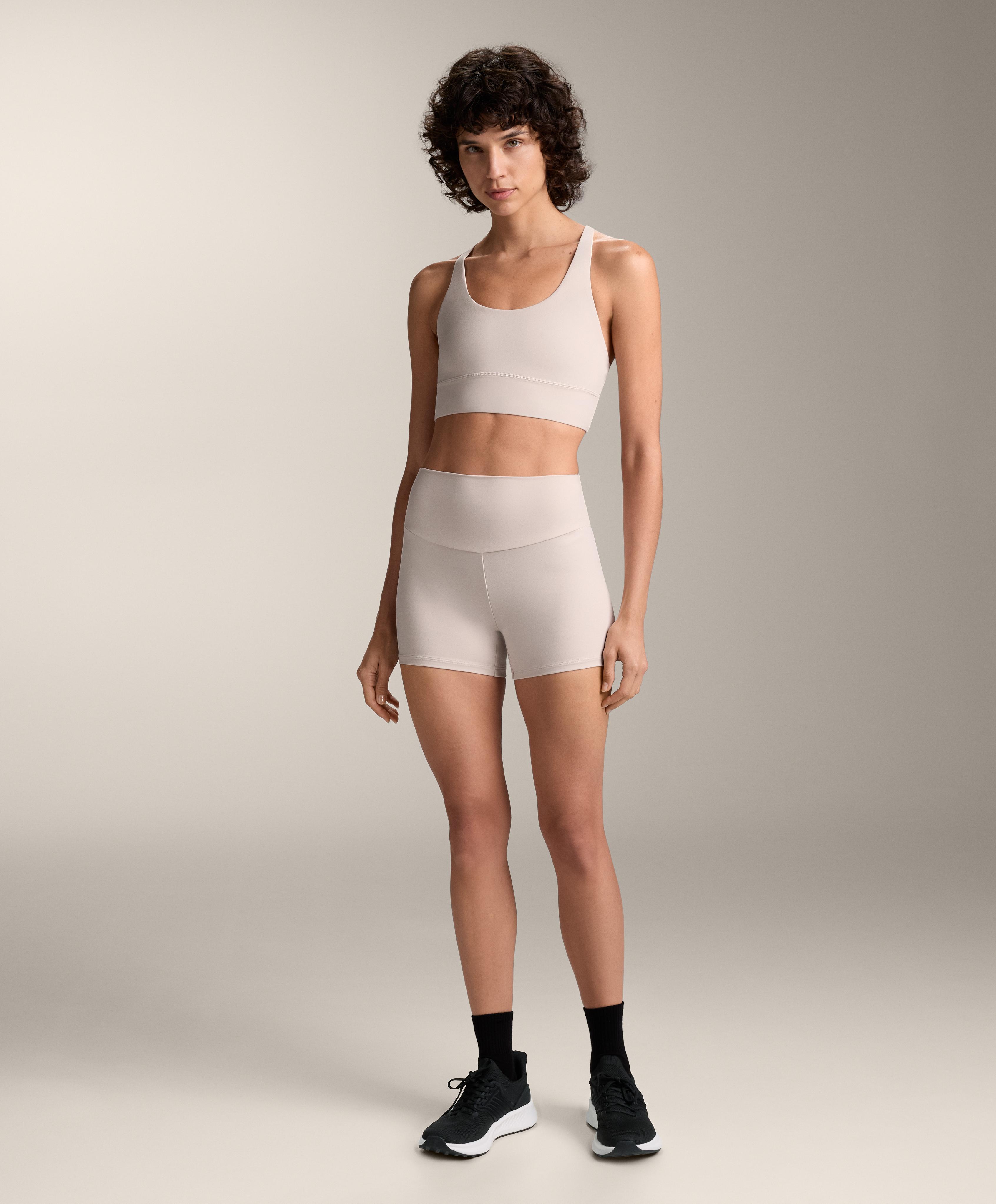 Total look comfortlux 10cm hot pant in light mink with bra