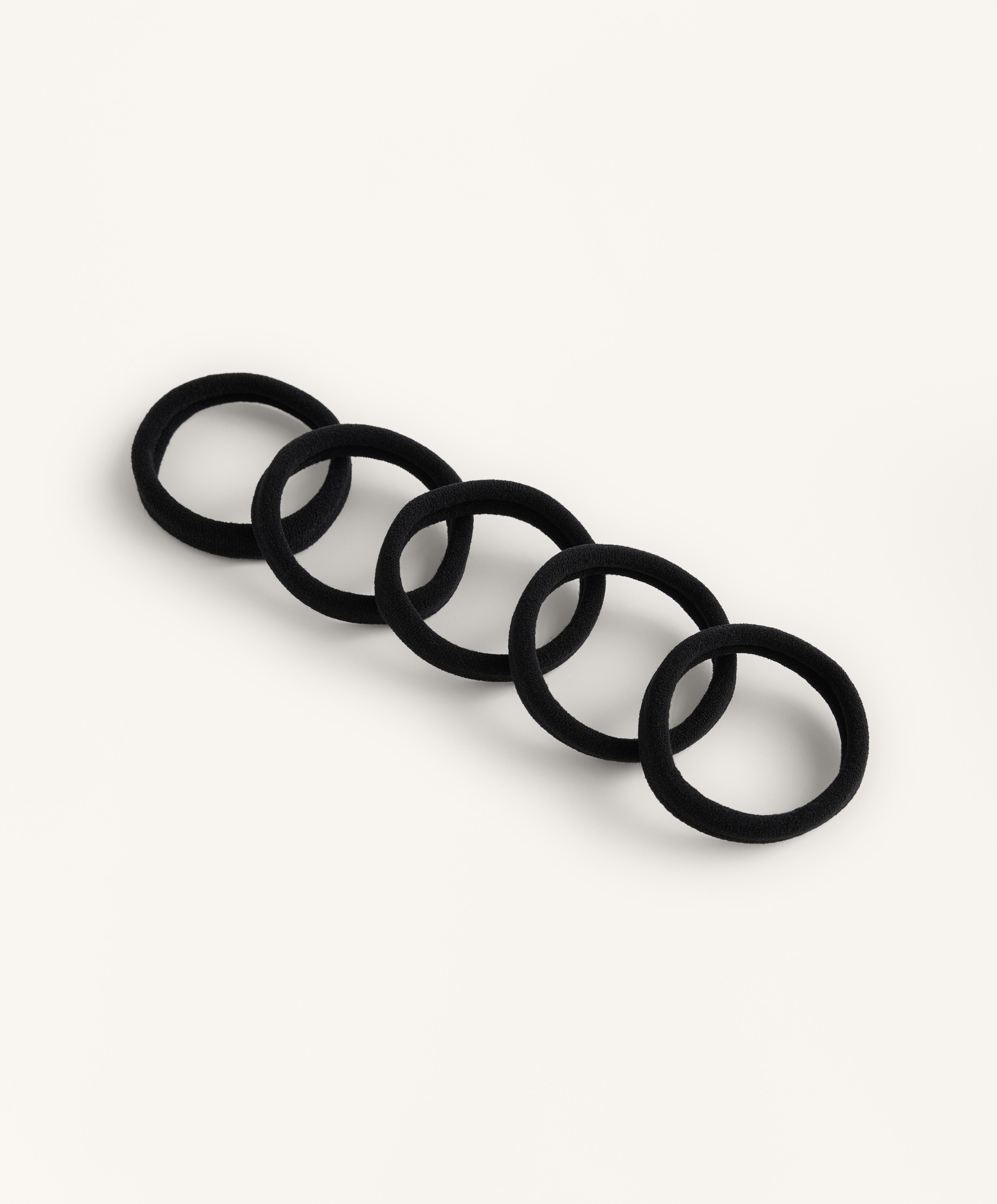 5 smooth hair scrunchies