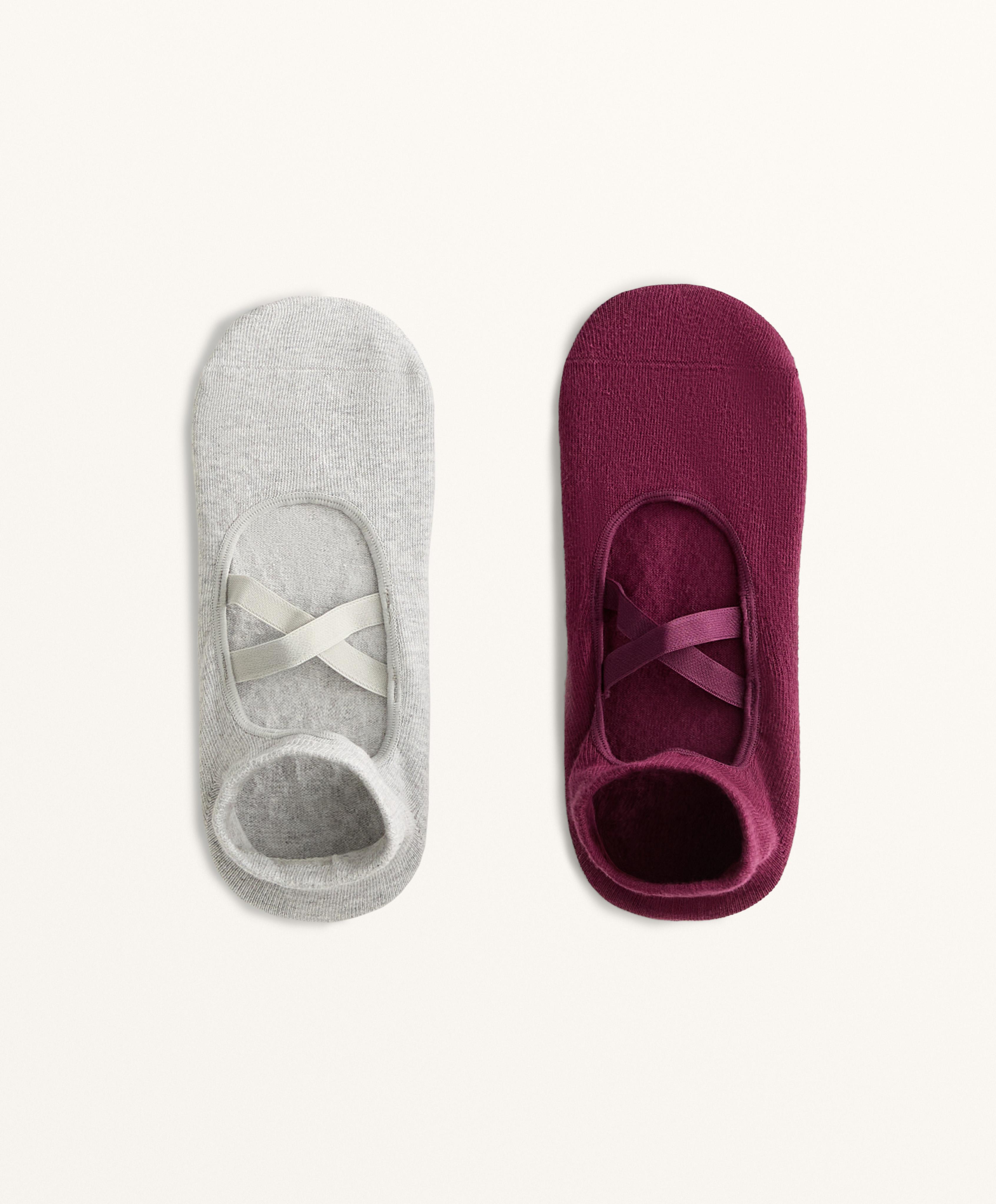 2 pairs of cotton-blend yoga and pilates socks with crossed straps
