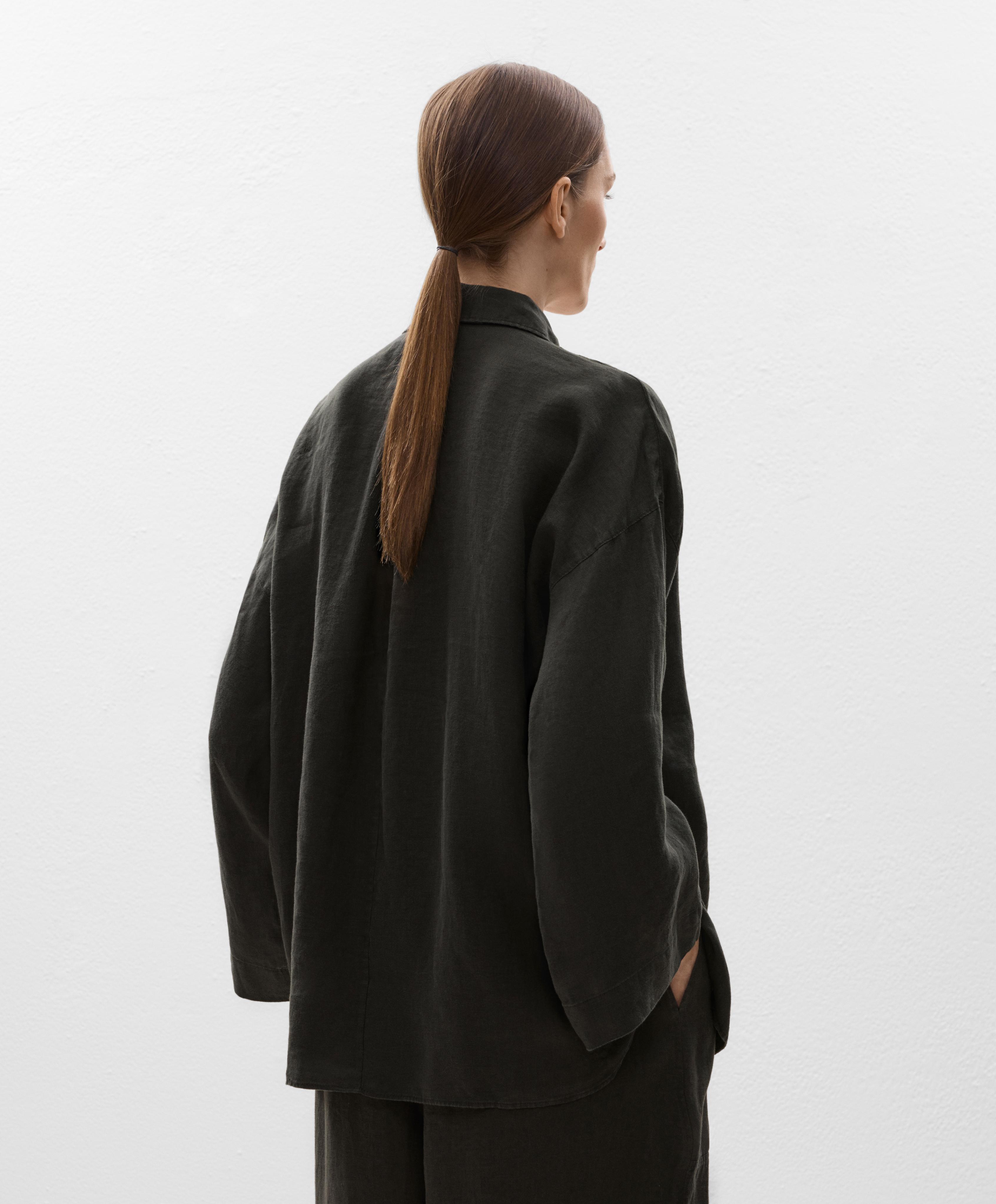 Oversize shirt in 100% linen 6 Oversize shirt in 100% linen