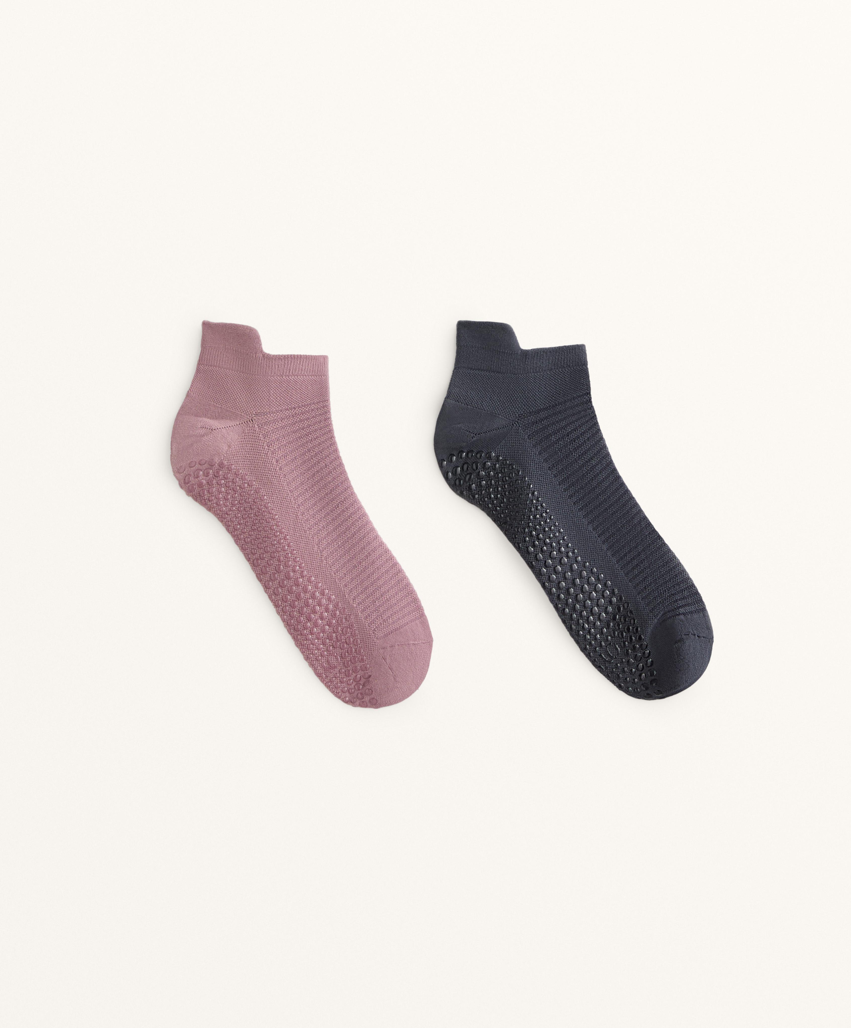 2 pairs of polyamide blend yoga and Pilates sneaker socks
