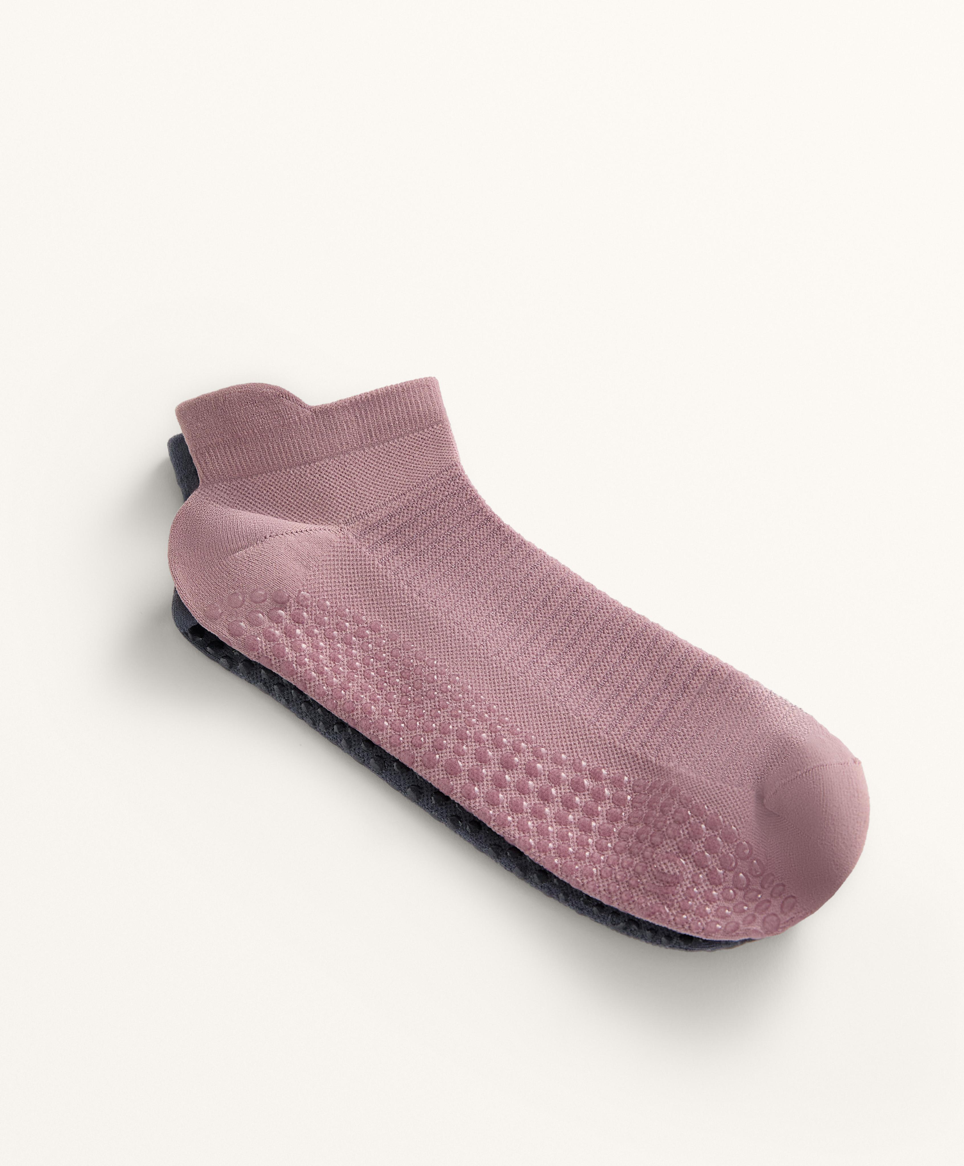 2 pairs of polyamide blend yoga and Pilates sneaker socks