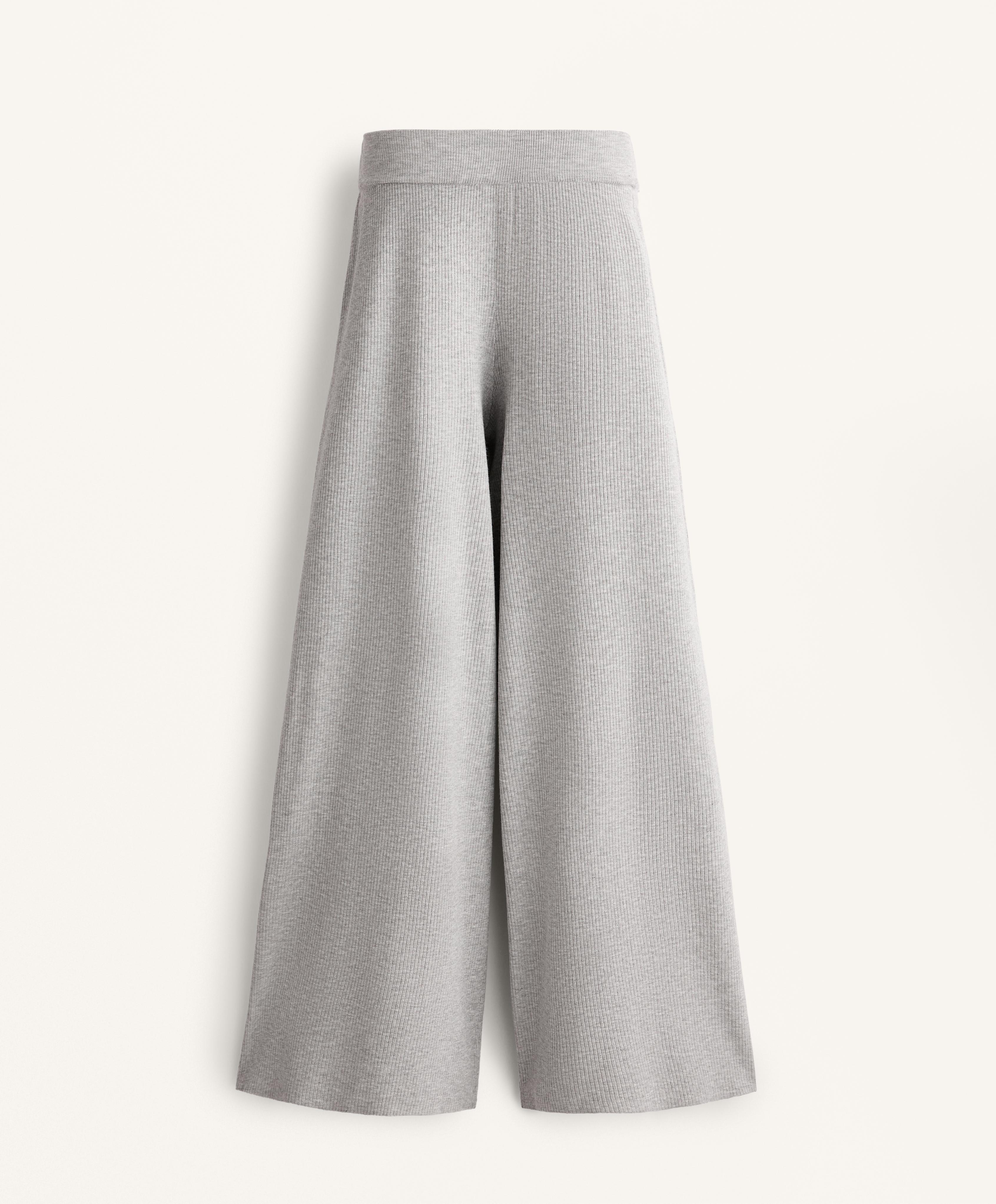 Wide-leg rib knit trousers