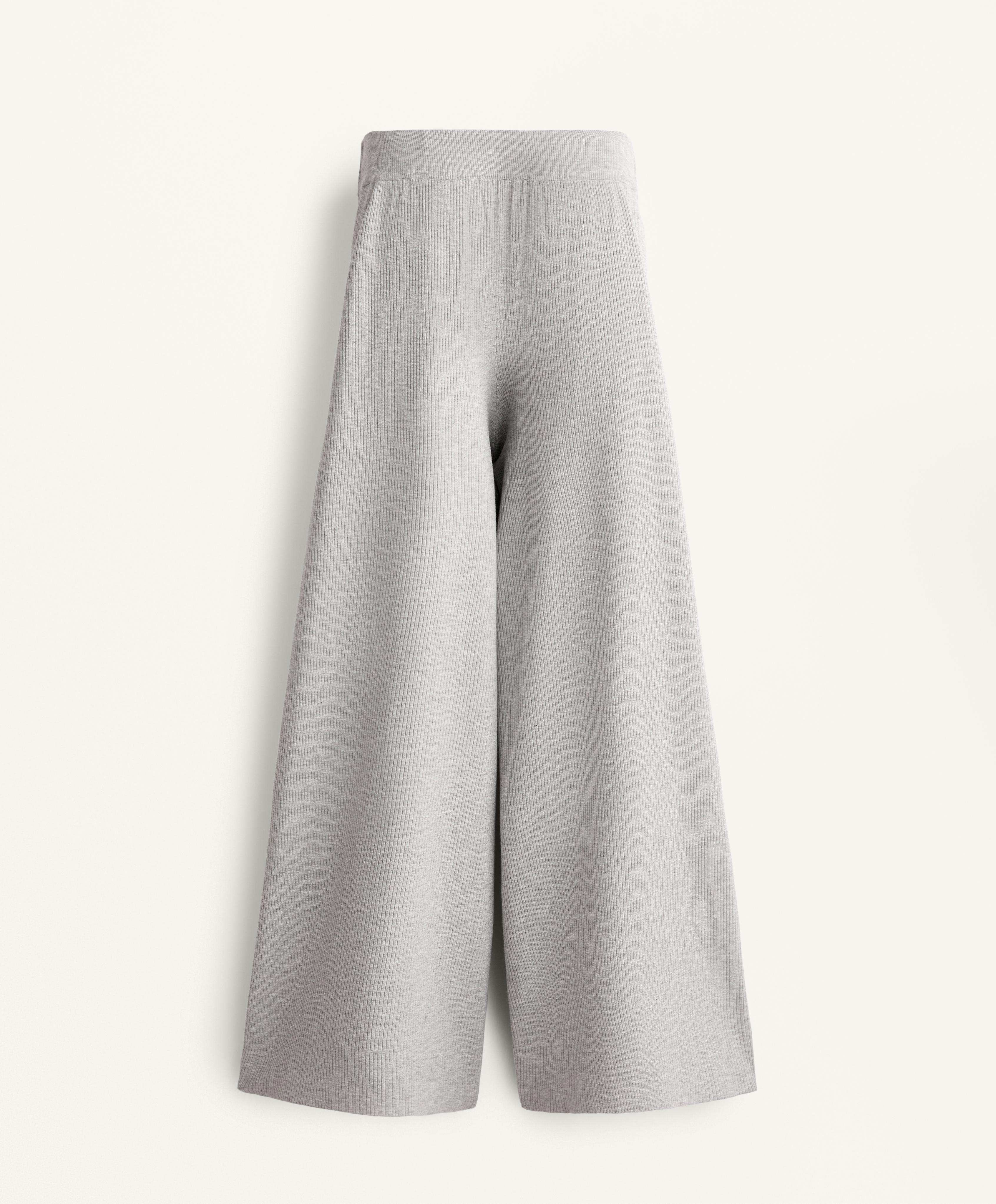 Wide-leg rib knit trousers