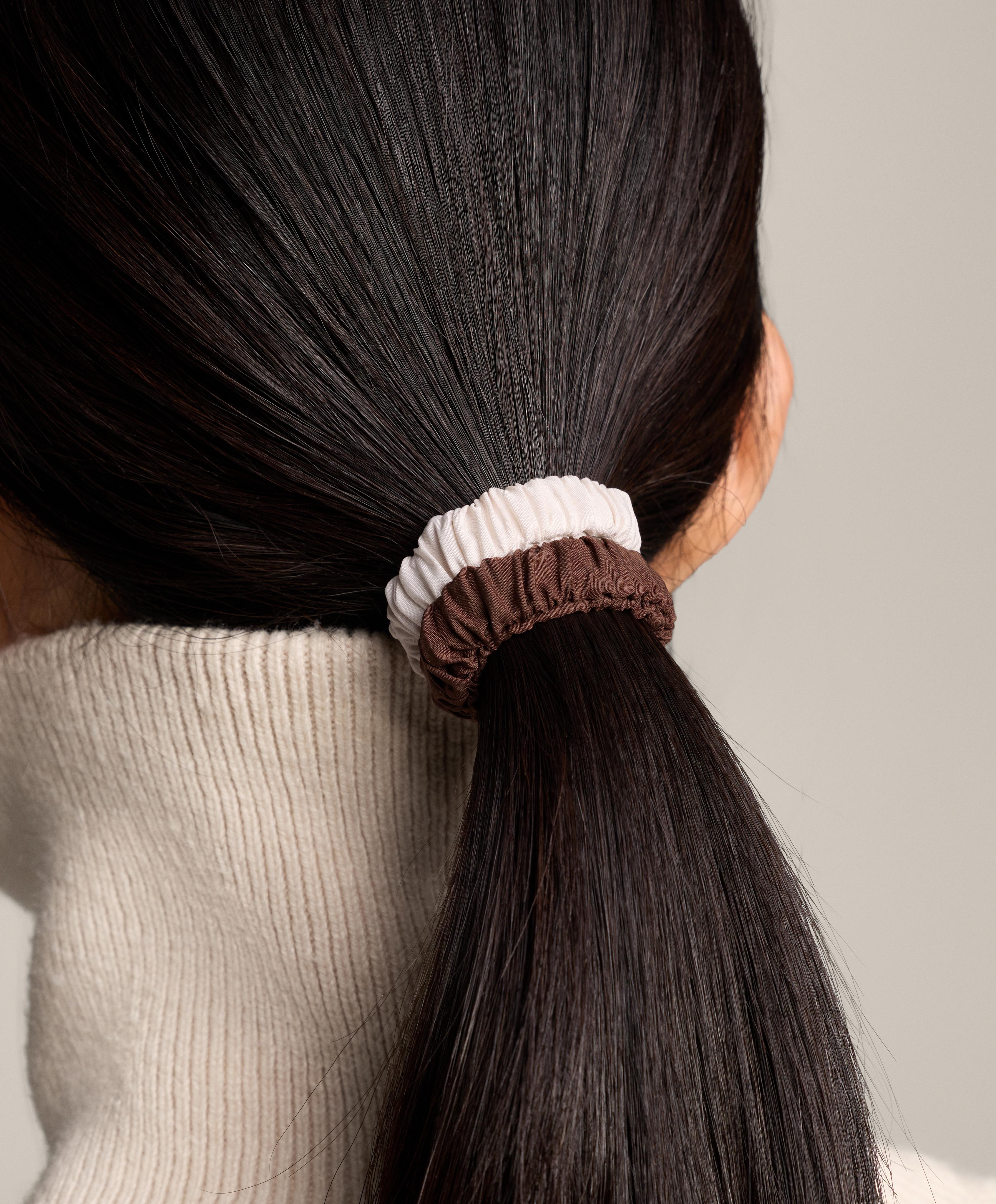 5 hair scrunchies