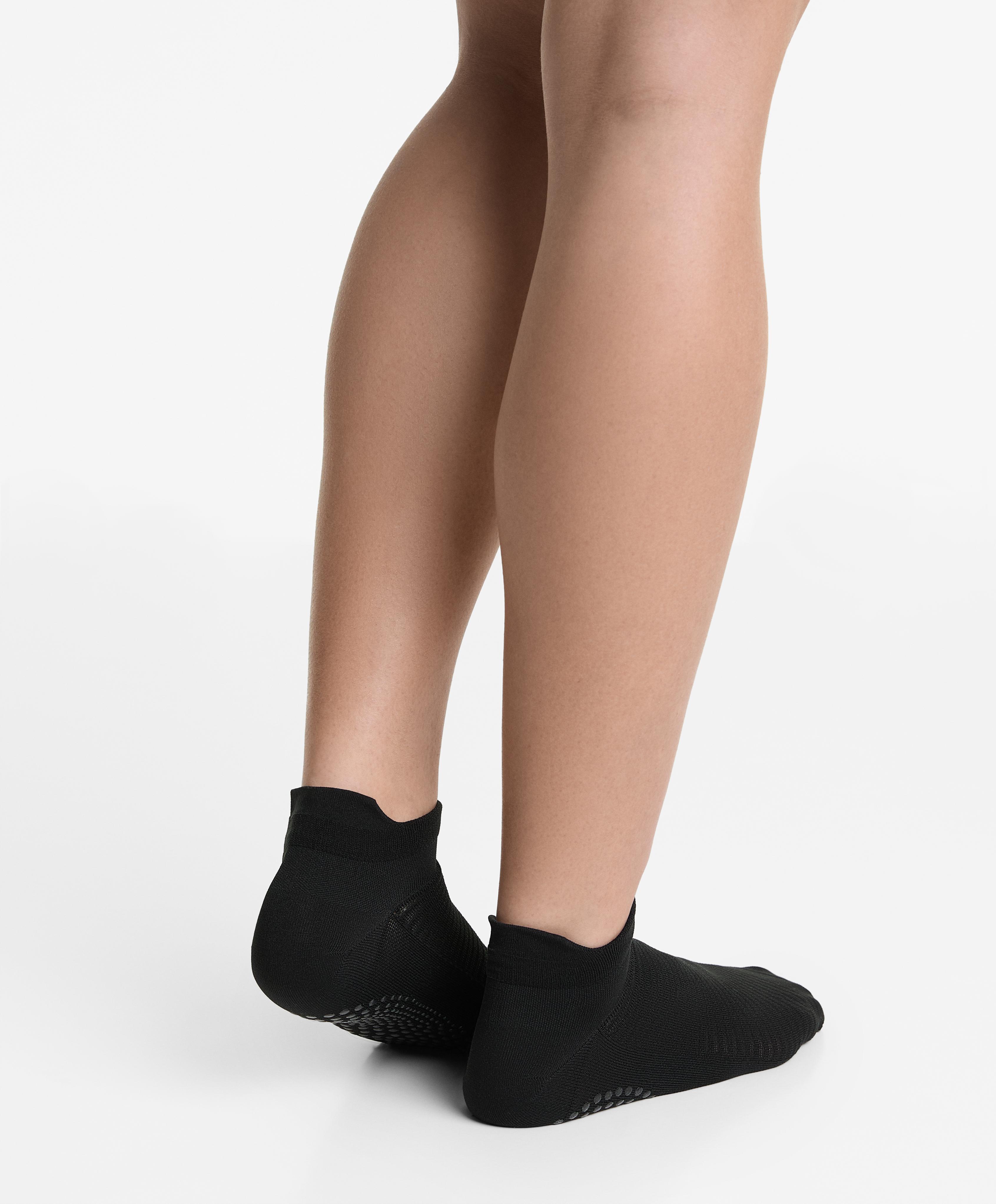 2 pairs of polyamide blend yoga and pilates sneaker socks