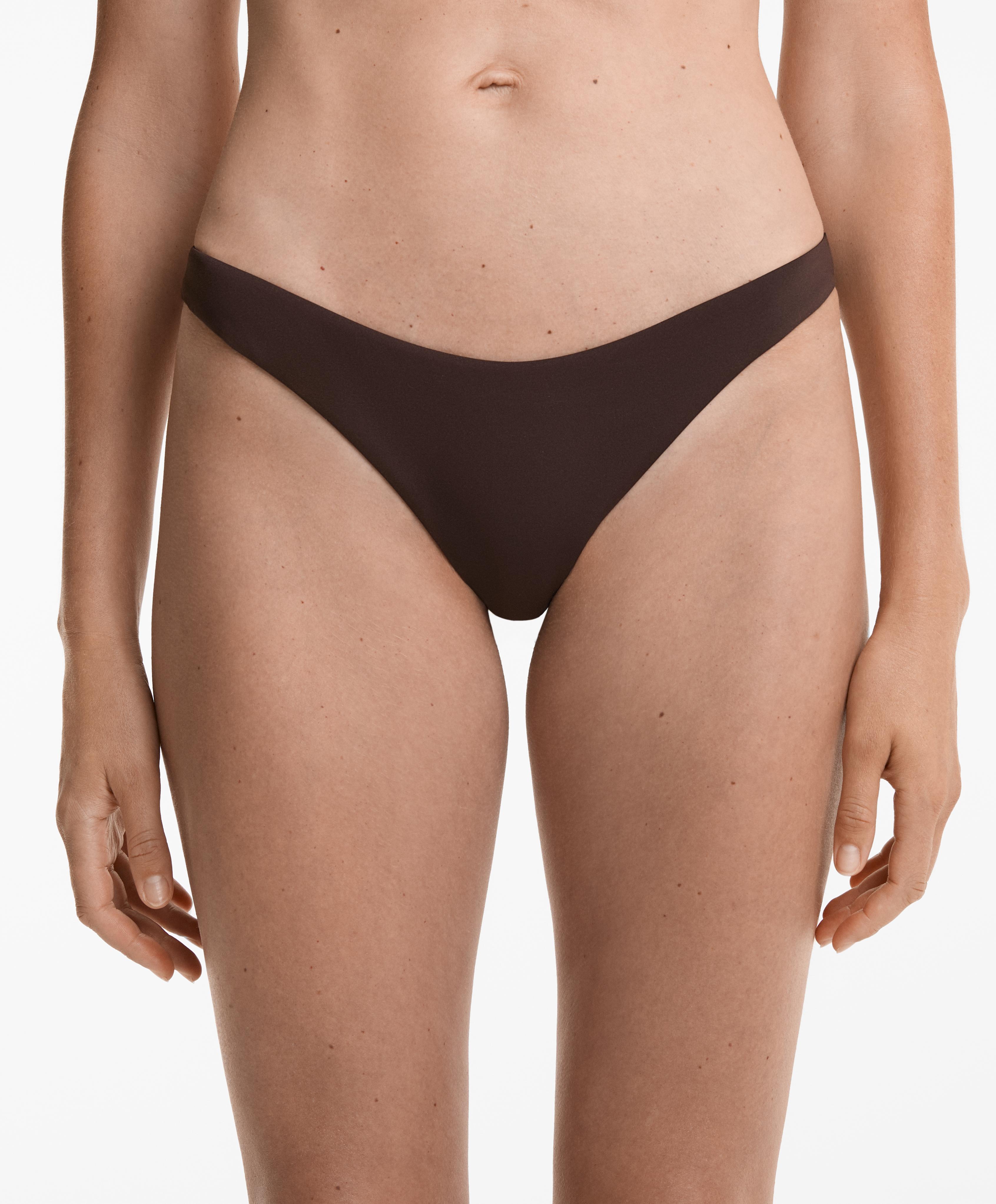 U-cut medium coverage bikini bottoms