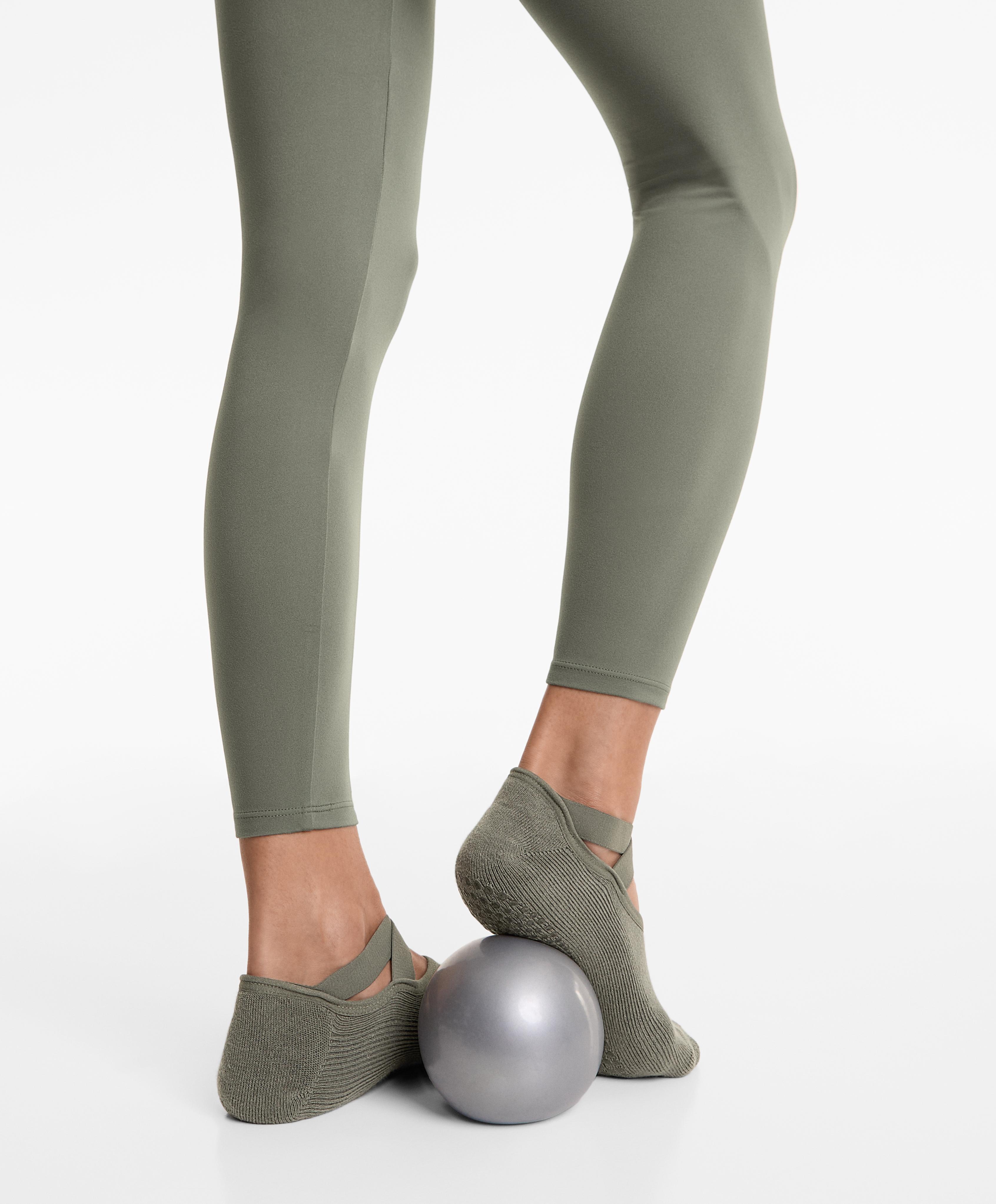 2 pairs of cotton blend yoga and Pilates socks with crossover straps