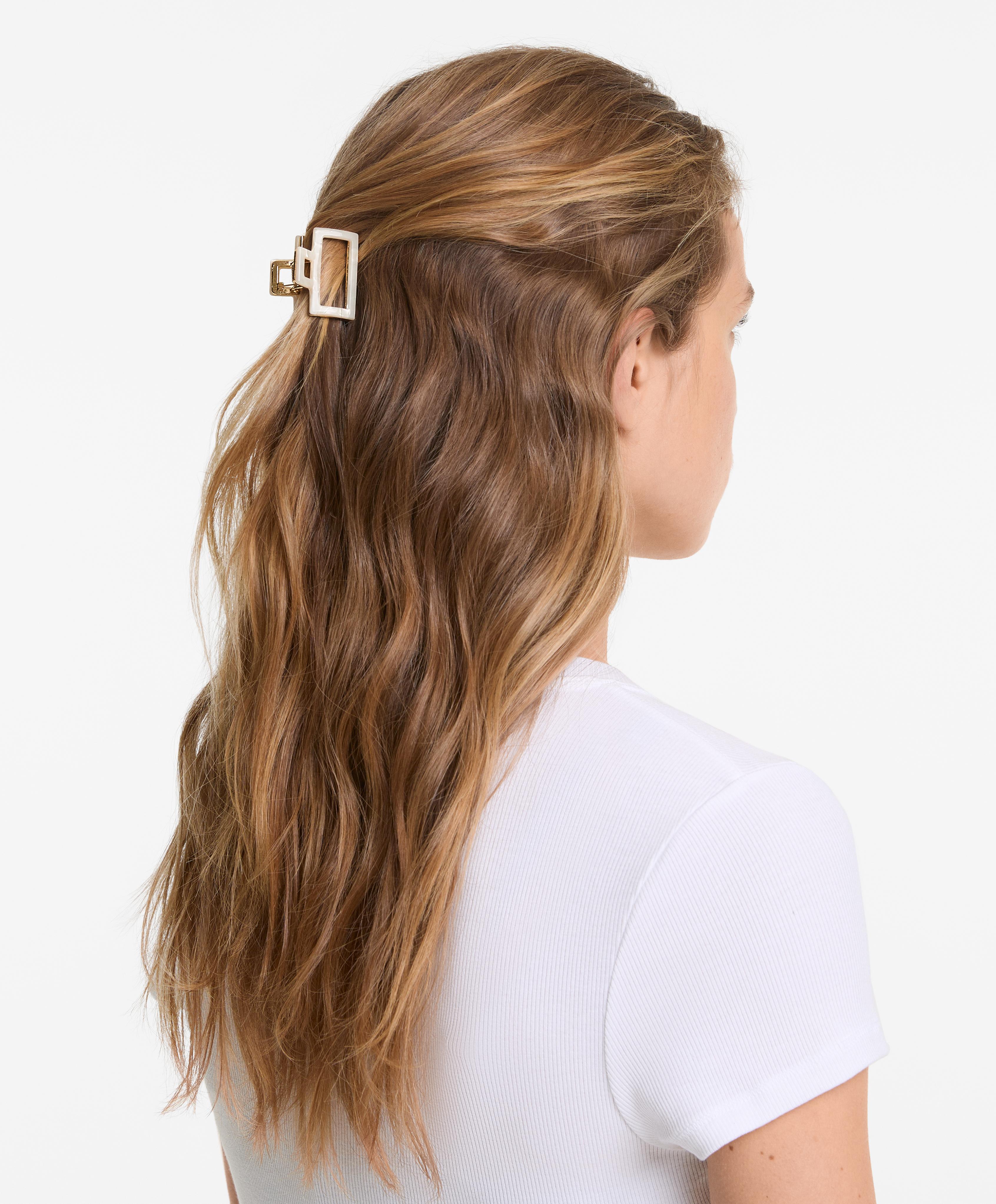 2 square hair clips