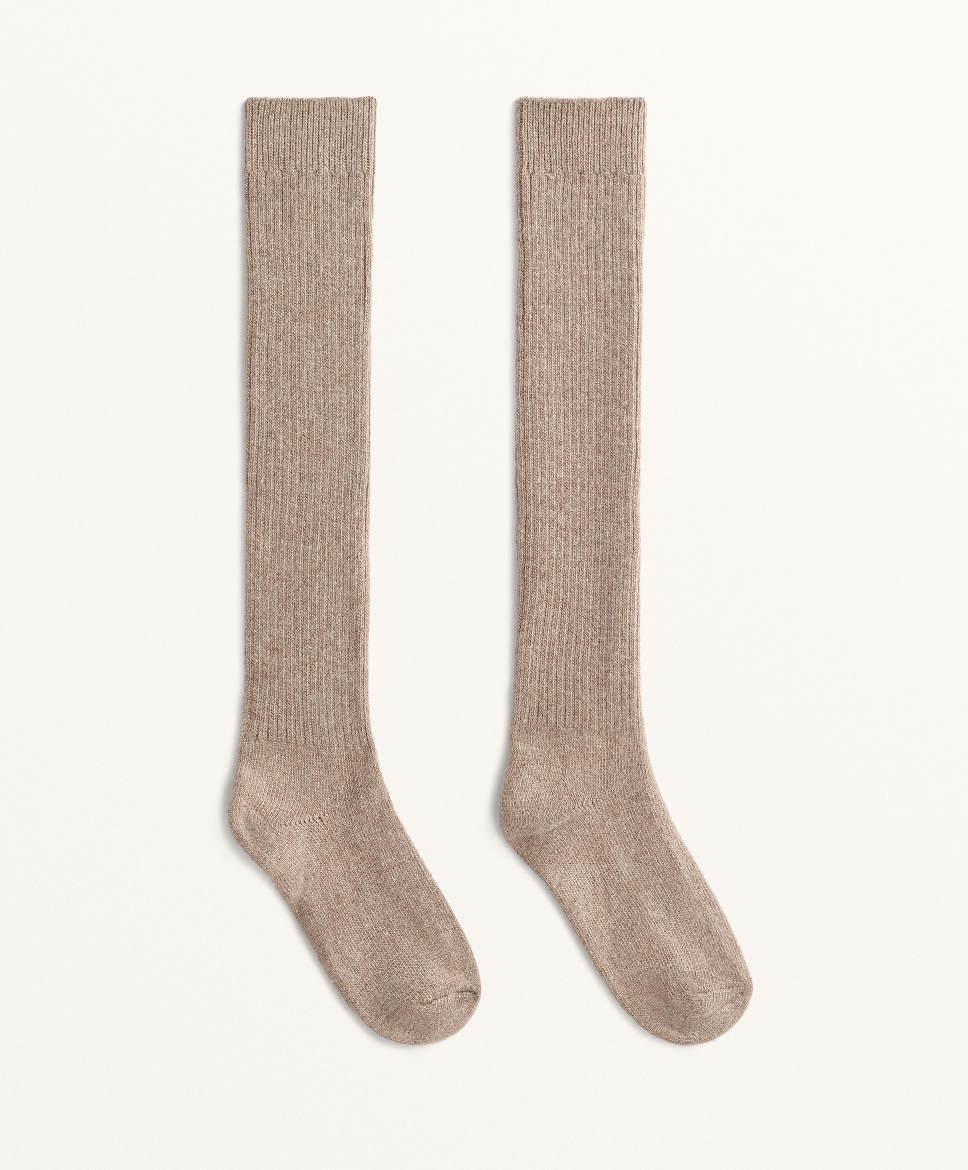 18% cashmere 13% wool long socks