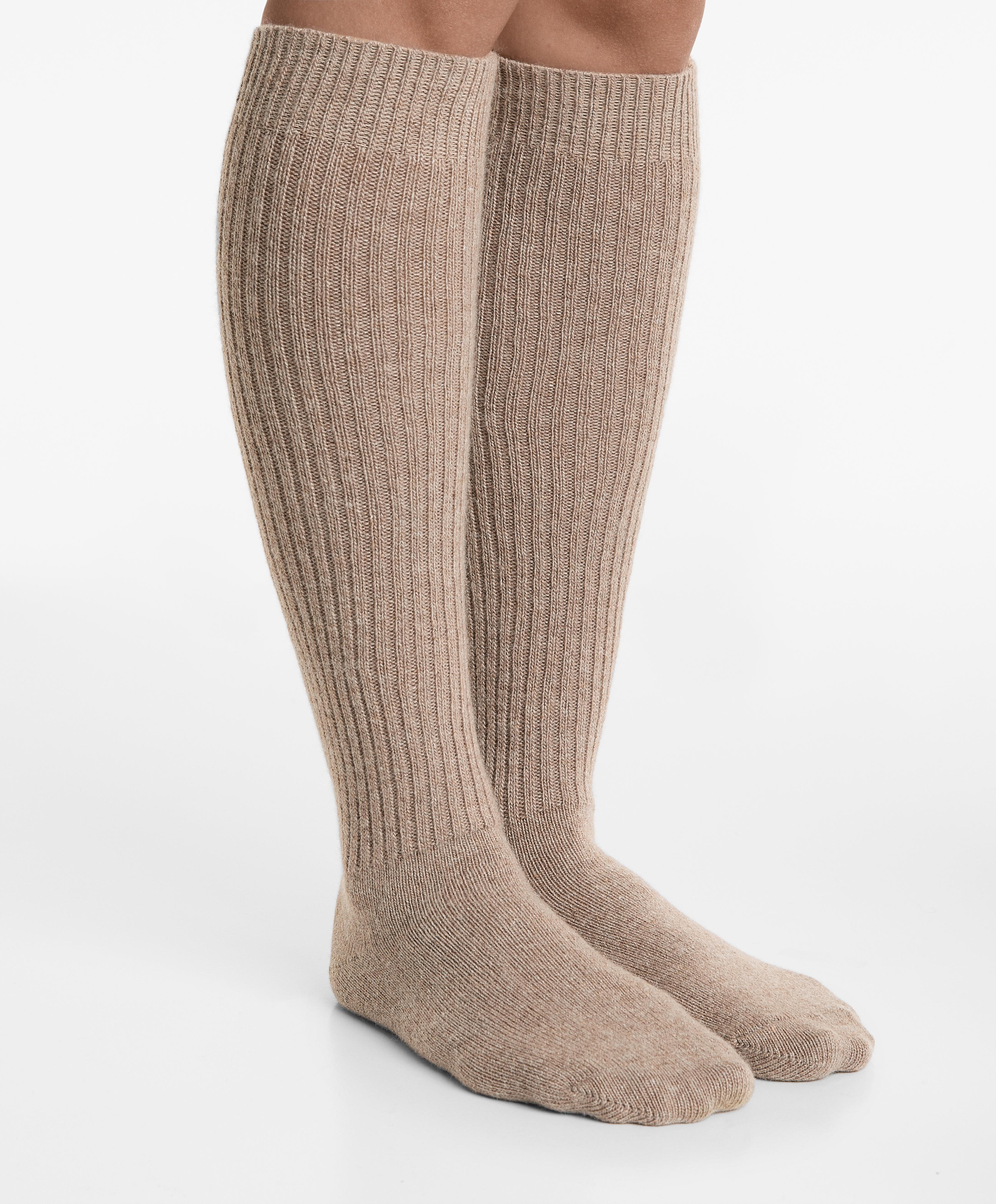 18% cashmere 13% wool long socks