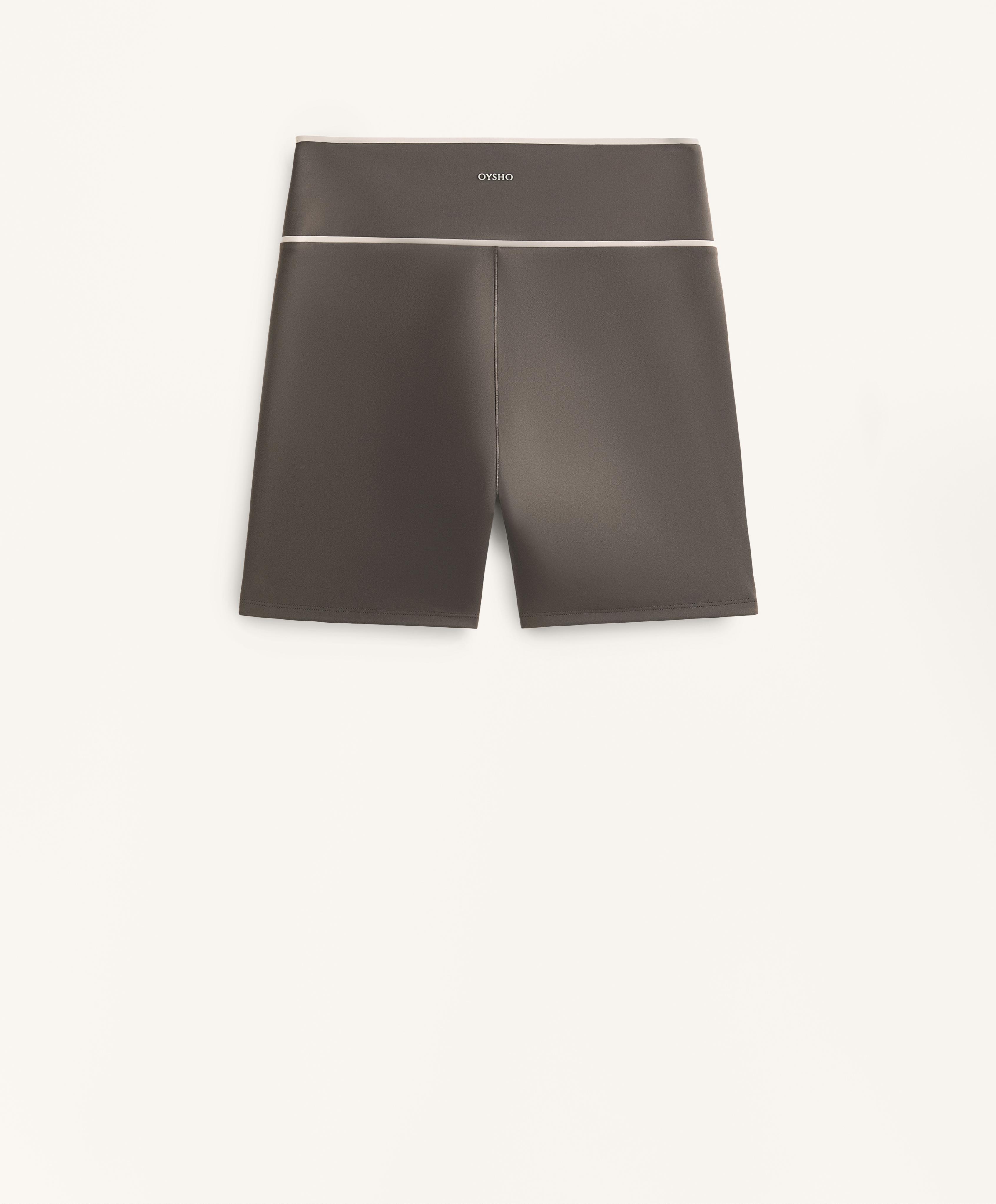 Perfect-adapt V-waist crossover 10 cm hot pants 8 Perfect-adapt V-waist crossover 10 cm hot pants